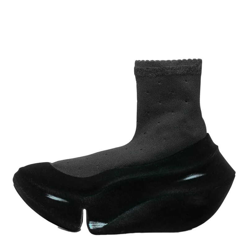 Orca Dotted Lace Flocky Scratch Sneakers