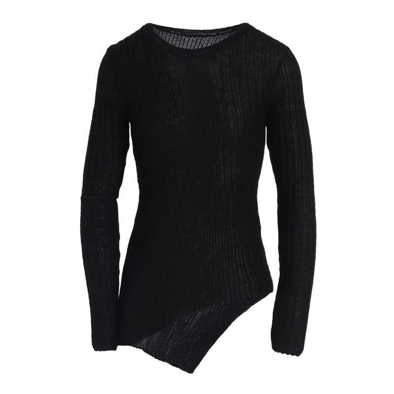 Diagonal Round Neck Top