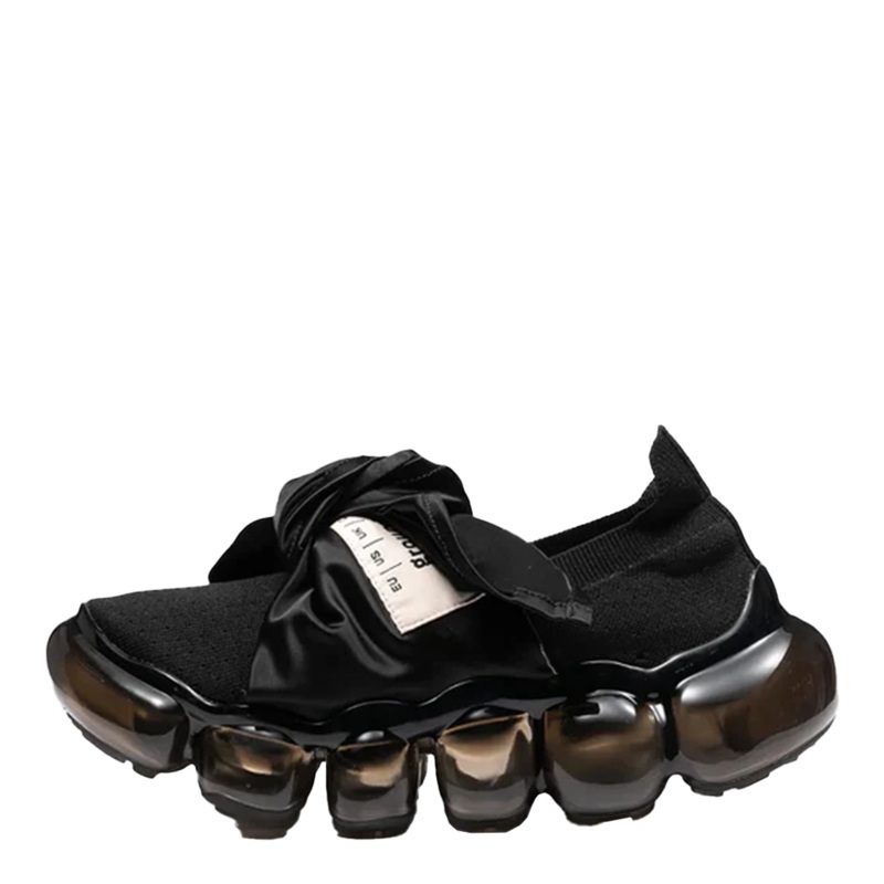 Jewelry Hankie Pumps