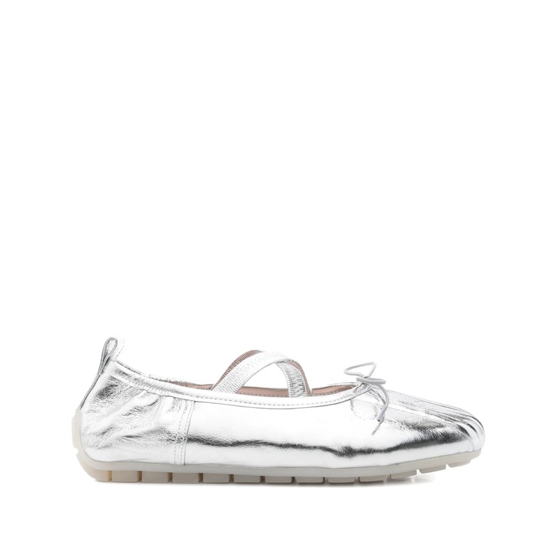 Ballerina Grip Metallic Leather Sneakers