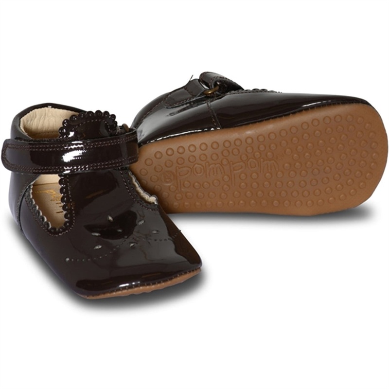 Pom Pom Indoor Shoes T-bar Mocca Laquer