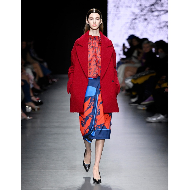 crimson fringed double-breasted loose coat