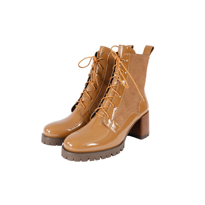 PATENT TEXTURED LACE-UP BOOTS