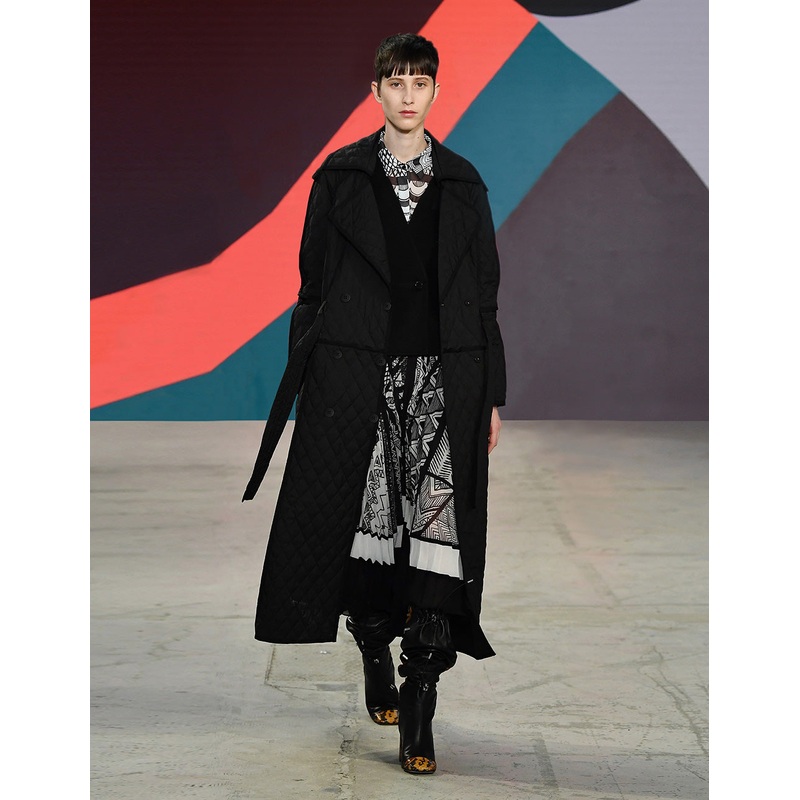 DOUBLE-BREASTED TRIM PADDED JACKET