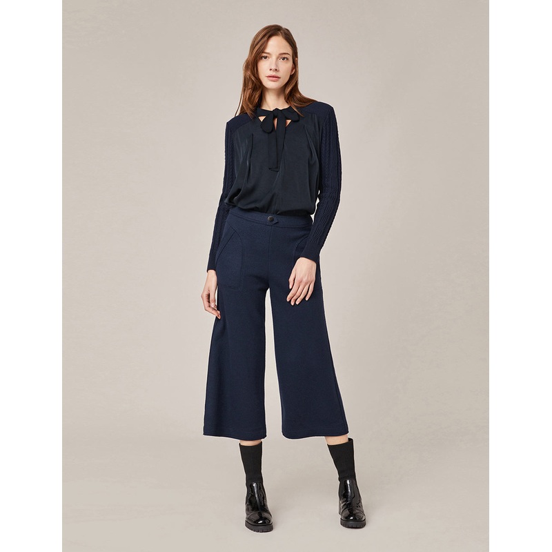 NECKTIE KNIT PANEL TOP