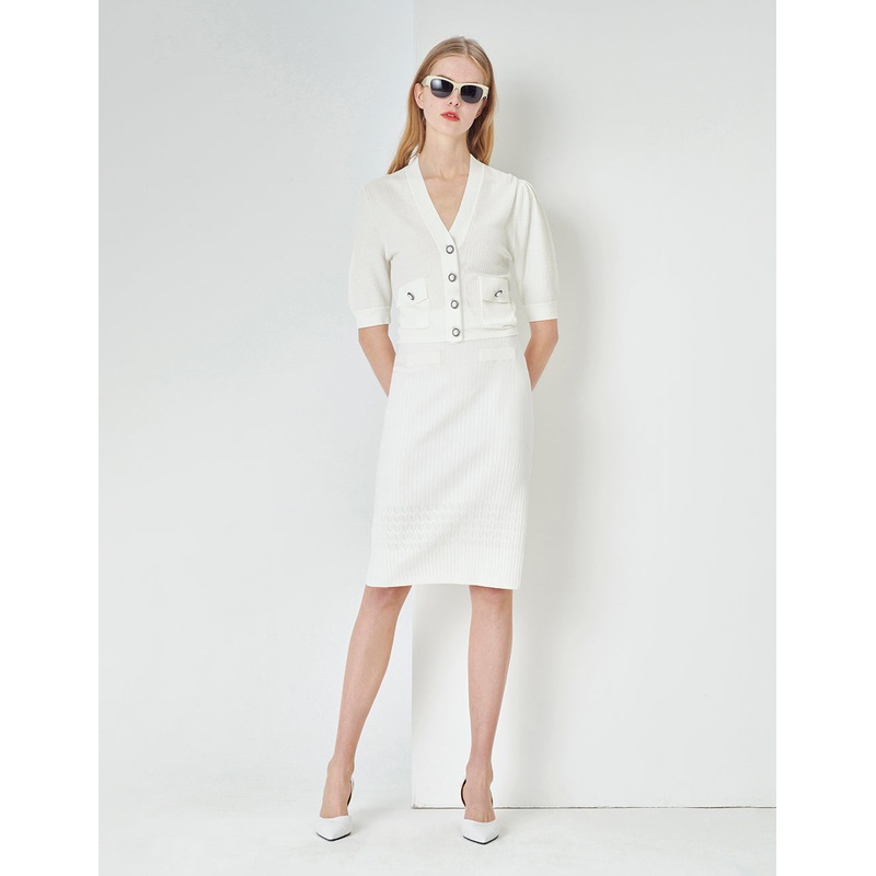Off-White V-Neck Pearl Button Short-Sleeved Knitted Cardigan