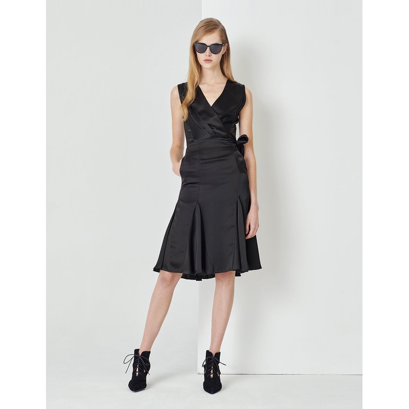 Black V Neck Side Tie Mermaid Dress