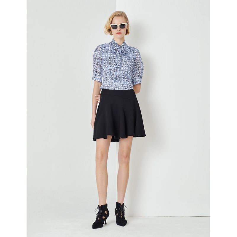 Blue Heart-Shaped Pattern Tie Bow Print Top