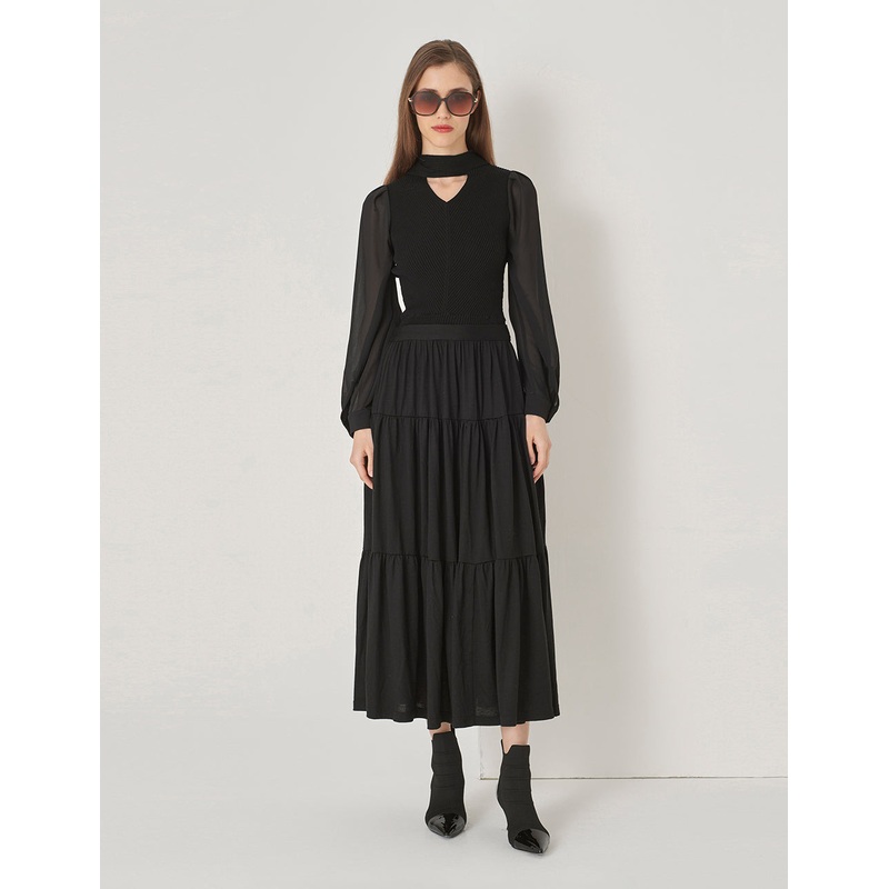 Black Knitted Tiered Skirt