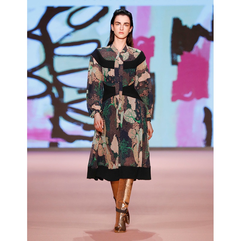 Forest Green V-Shaped Waist Dress