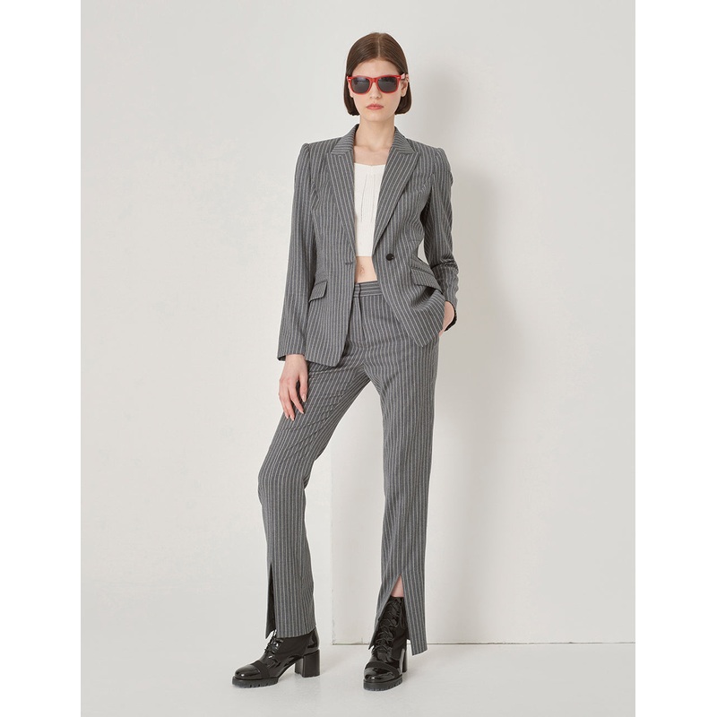 Off-White Striped Turn Collar Pocket Blazer