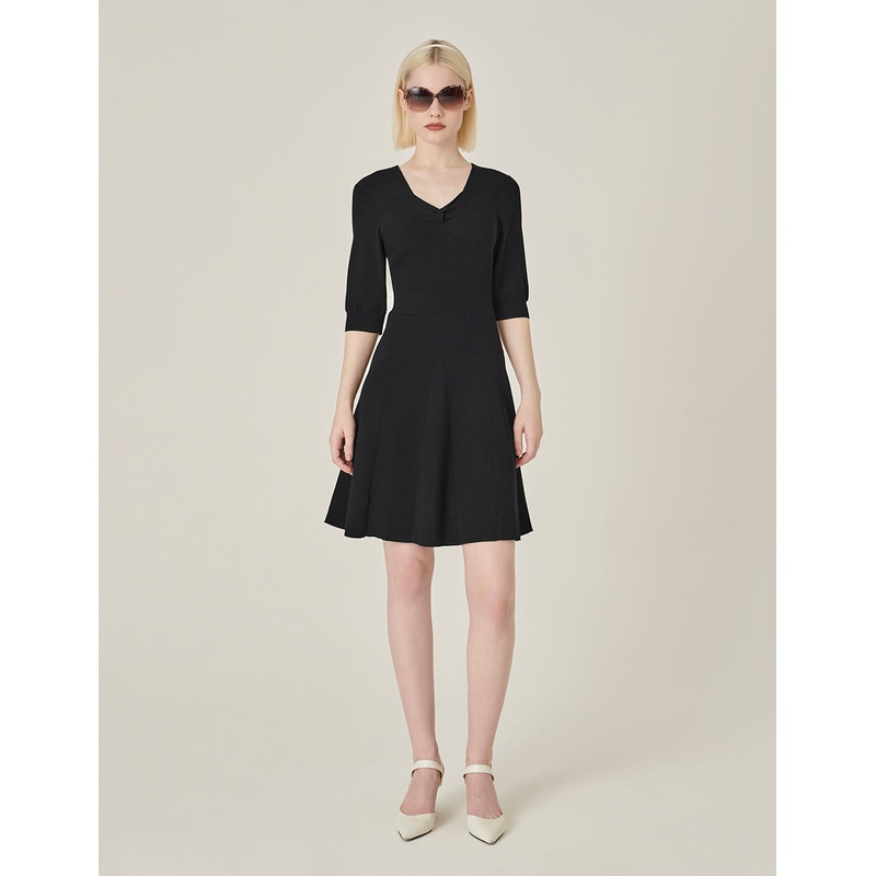 Black V-Neck Mid-Sleeve Knitted Dress
