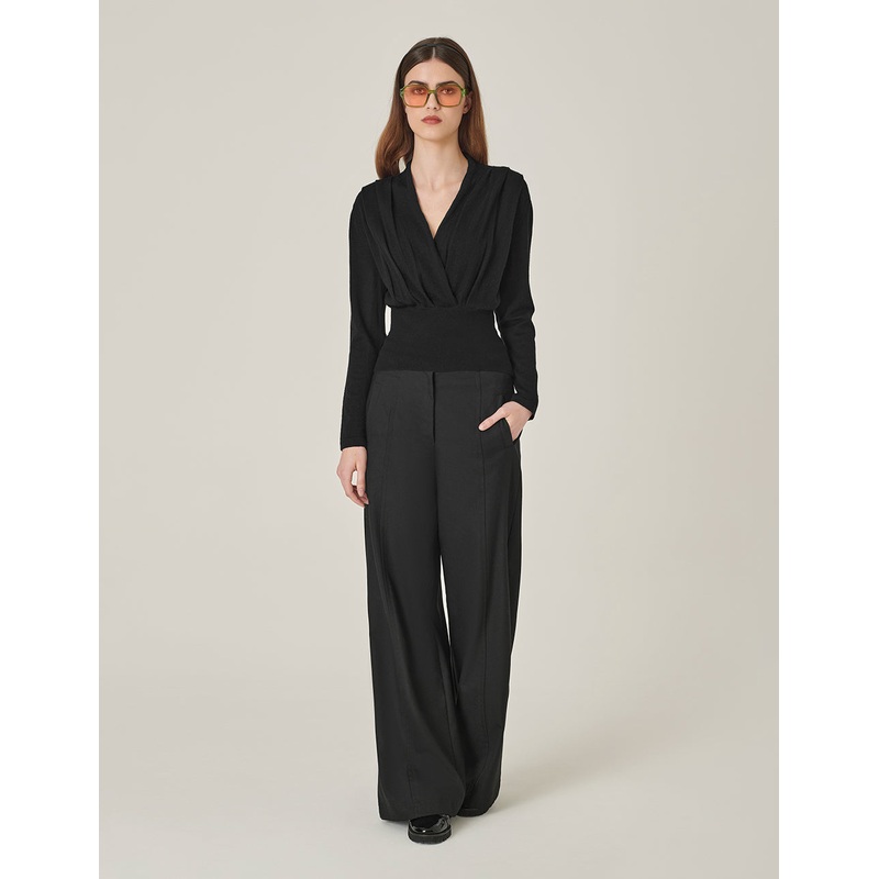 Black V-Neck Hem Waisted Thin Knitted Pullover