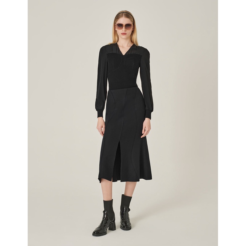 Black V-Neck Knitted Top