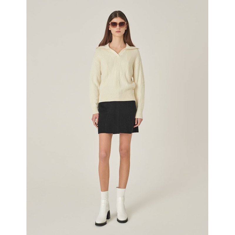 Lapel Collar Long-Sleeve Cream-Colored Knitted Pullover
