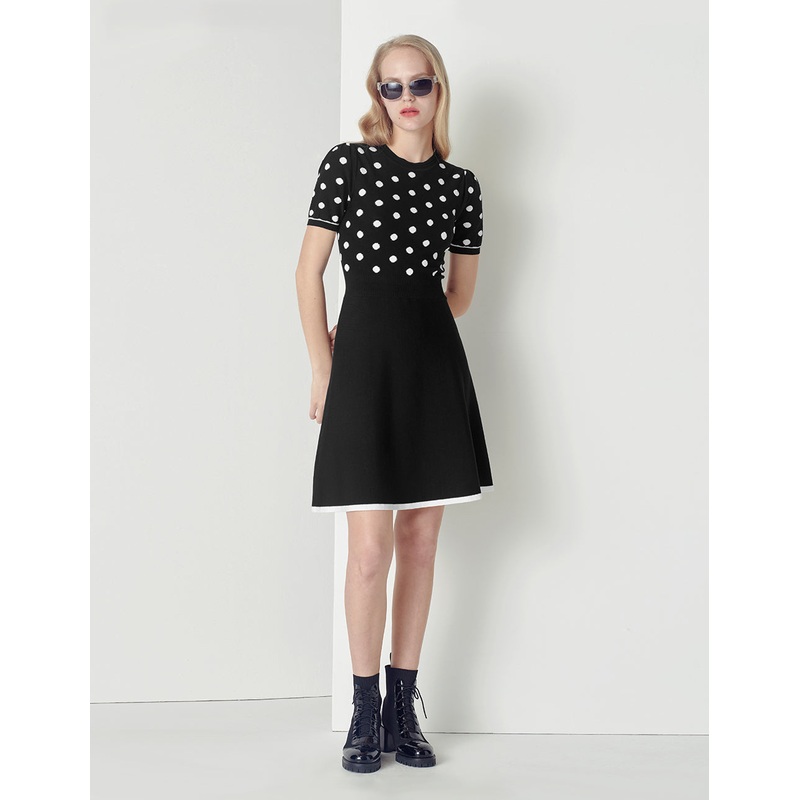 Crew Neck B&W Polka Dot Short Sleeve Knitted Dress