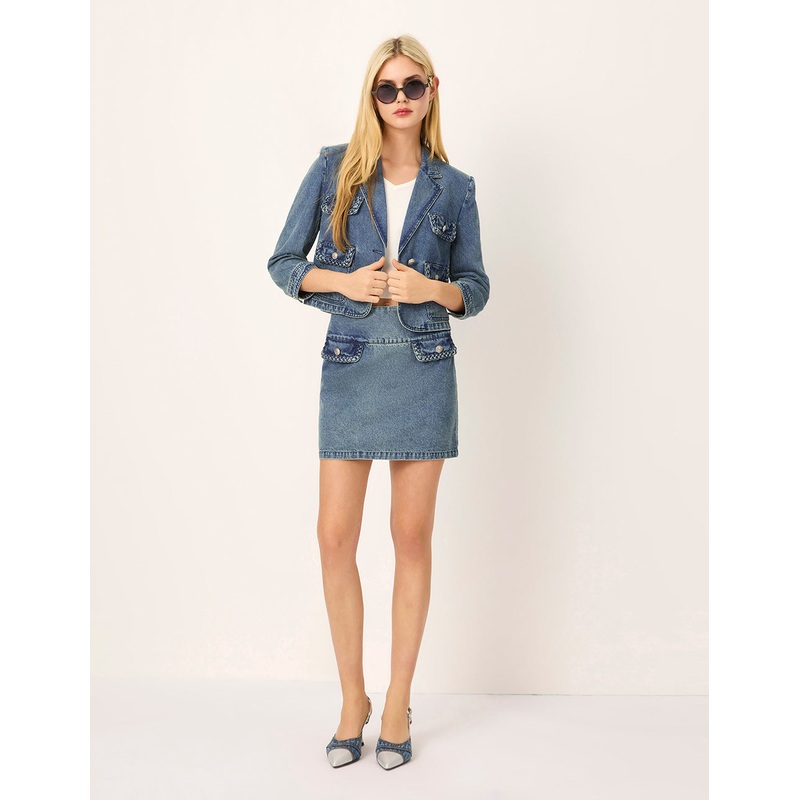 Peaked Lapel Long-Sleeved 4-Pockets Wash Denim Jacket