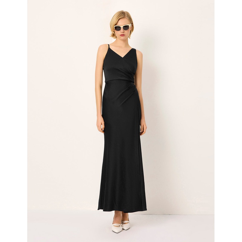 V-Neck Sleeveless Off-Shoulder Slip Empire-Waist Evening Gown